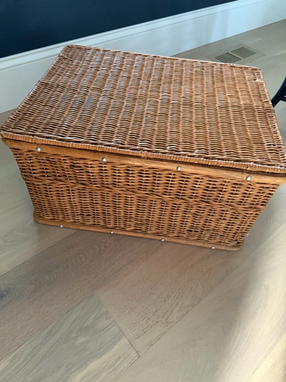 Pottery Barn Cuisine Glassware Storage Basket